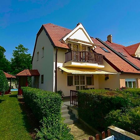 Szépkilátás Vendégház Villa Balatonfůzfő Exterior foto